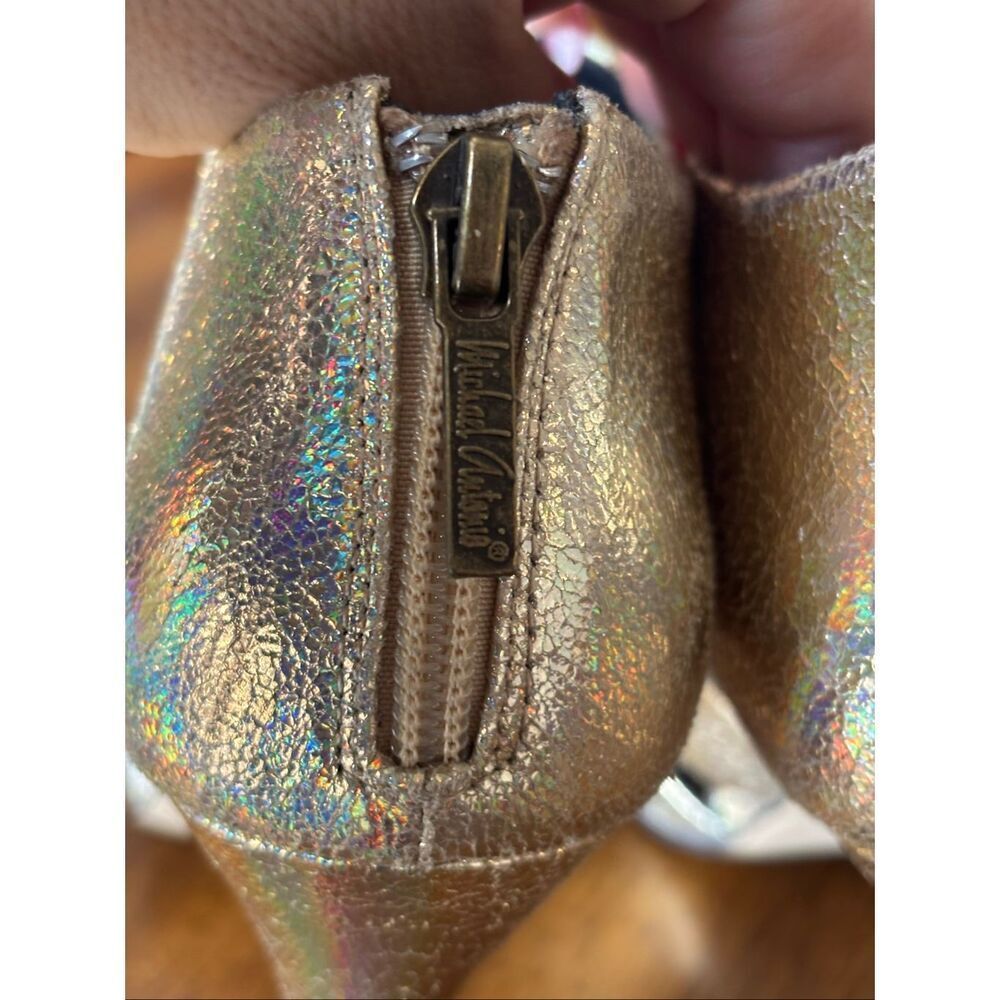 Heels  - Picture 4 of 8